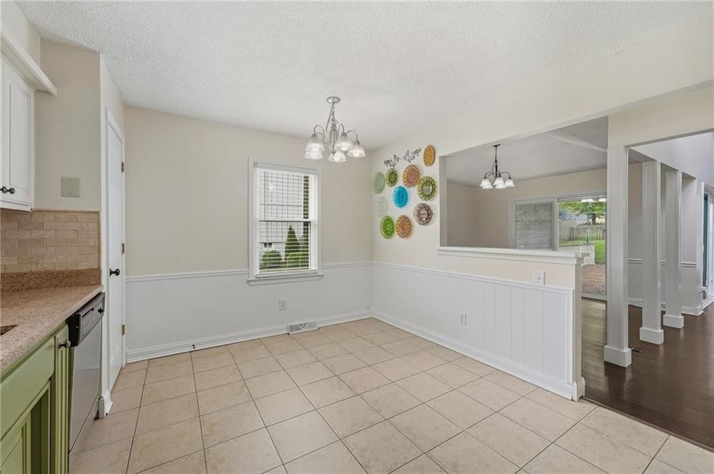 Photo 15 of 35 - 3502 NW Lake Drive, Lee's Summit, MO 64064