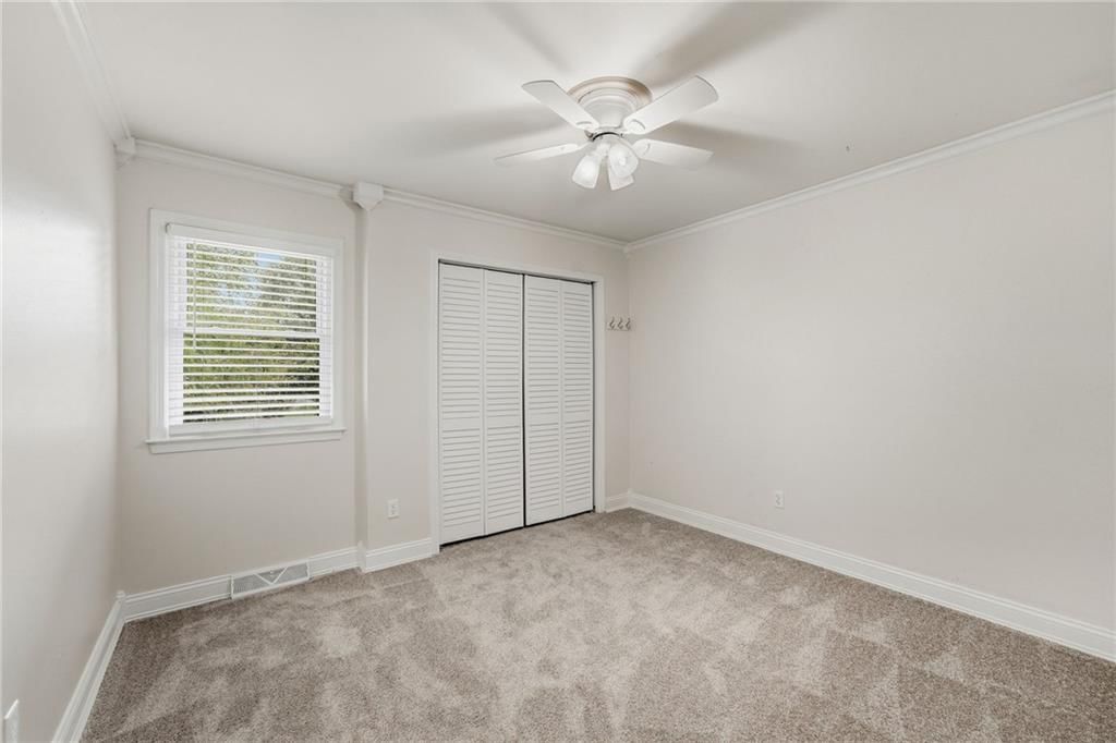 Photo 23 of 35, 3502 NW Lake Drive, Lee's Summit, MO 64064