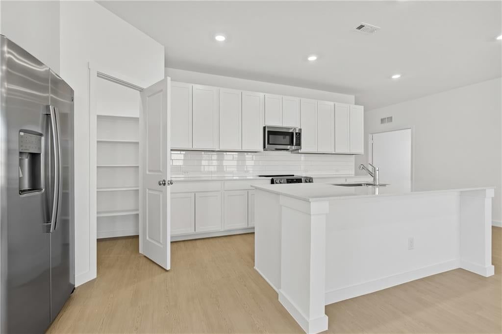 21287 Cleveland Street — photo 11