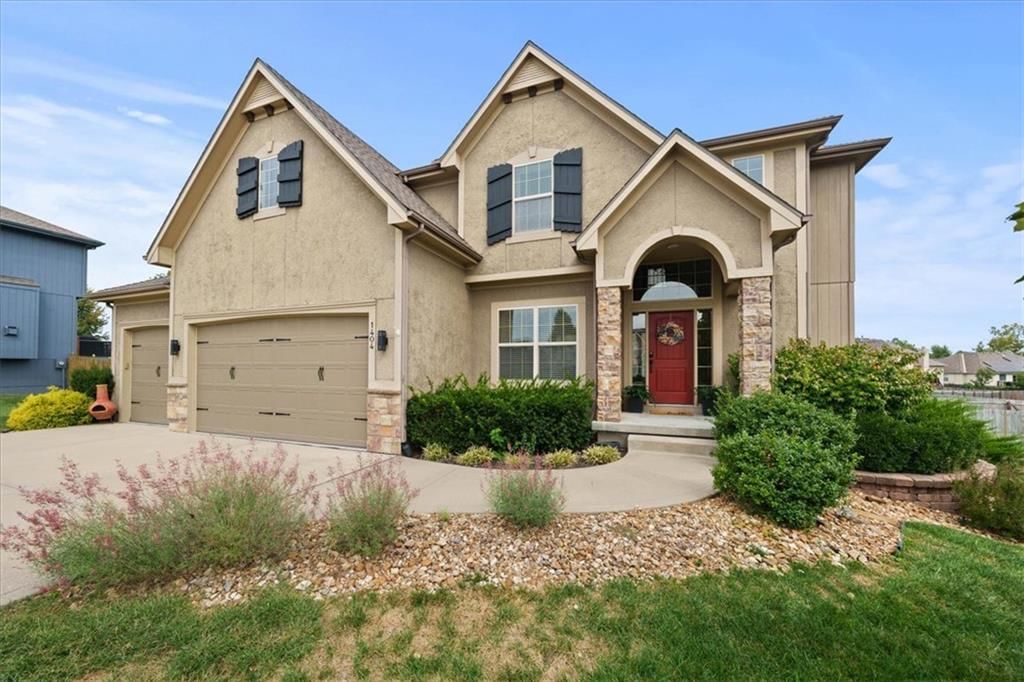 1404 SW 41st Circle, Lee's Summit, MO