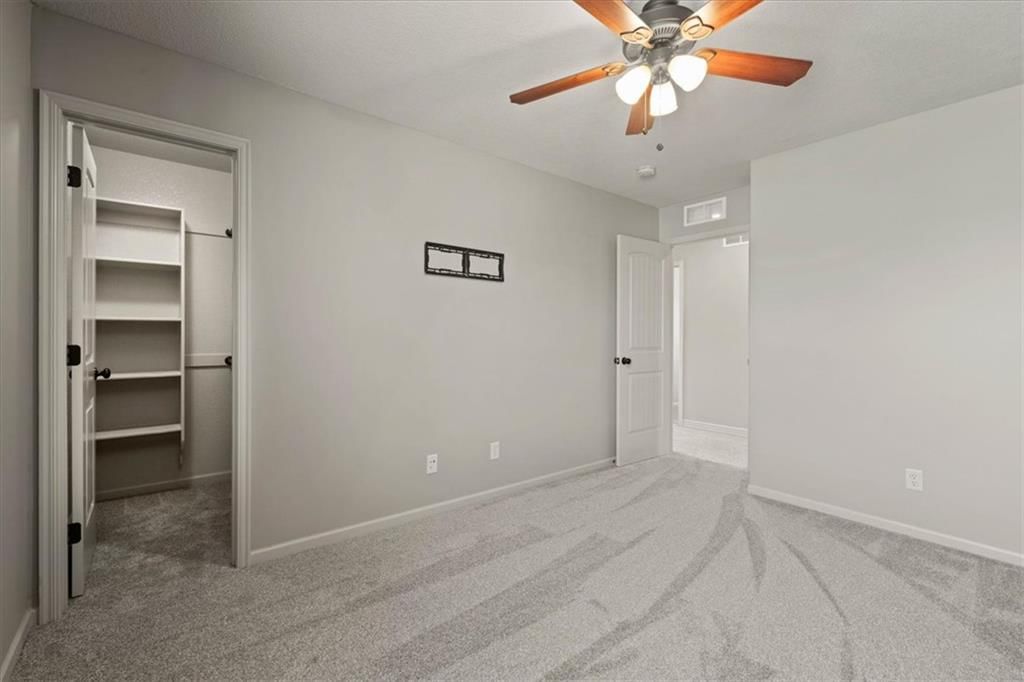 Photo 40 of 69 - 1404 SW 41st Circle, Lee's Summit, MO 64082