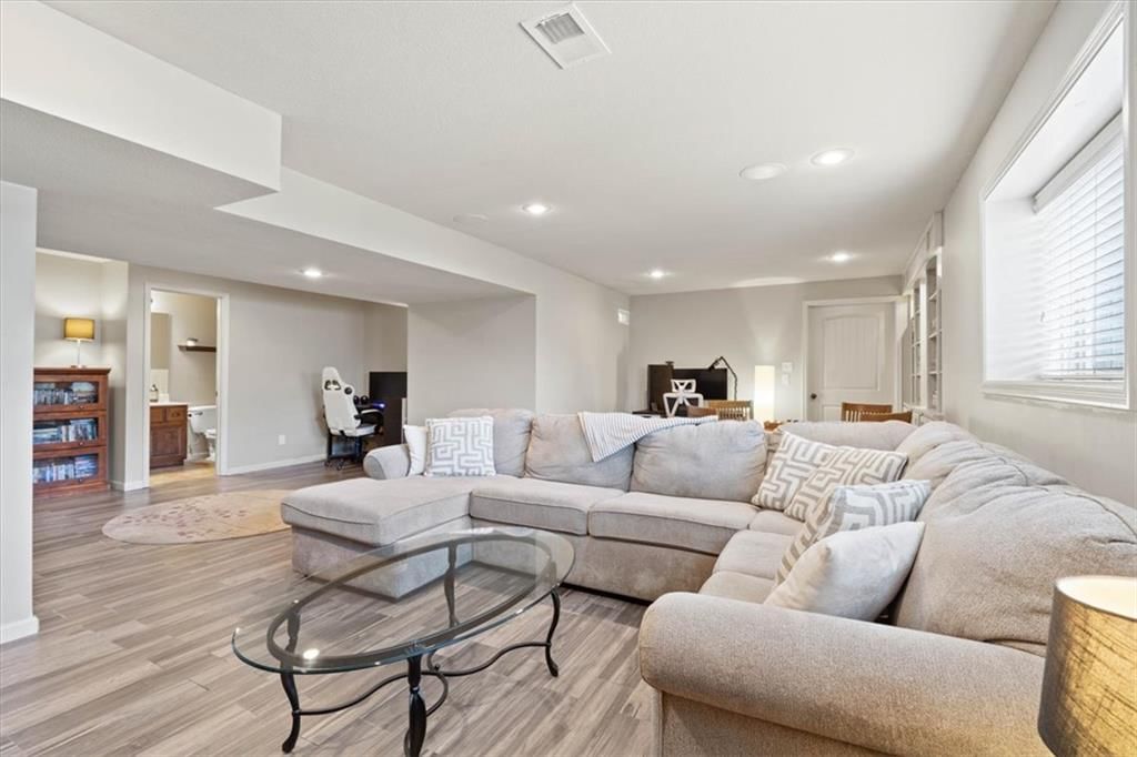 Photo 55 of 69 - 1404 SW 41st Circle, Lee's Summit, MO 64082