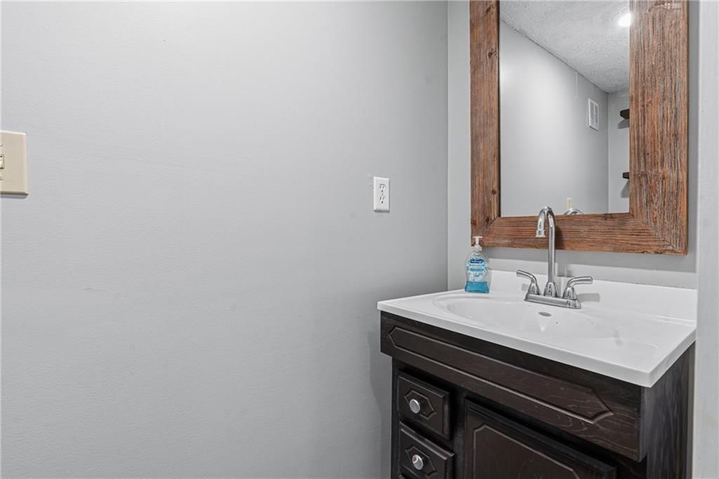 506 W Mcdowell Avenue — photo 25