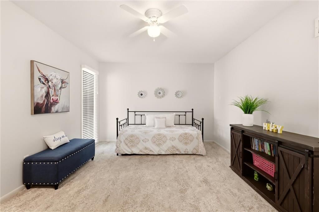 212 NW Spruce Street — photo 23