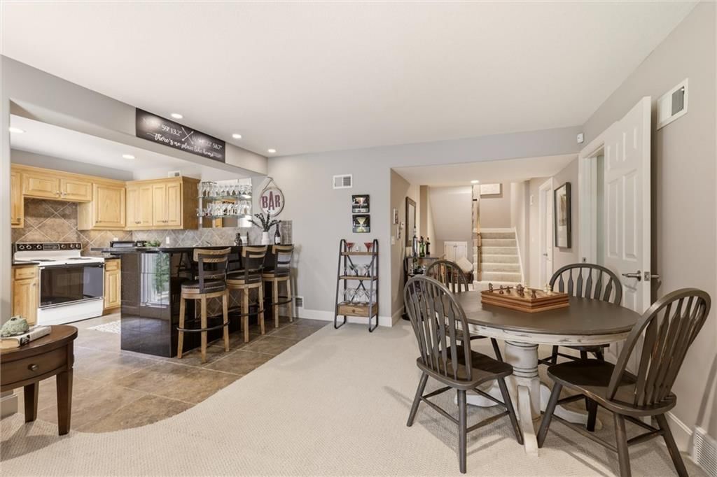 212 NW Spruce Street — photo 41