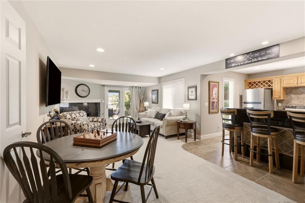 212 NW Spruce Street — photo 42