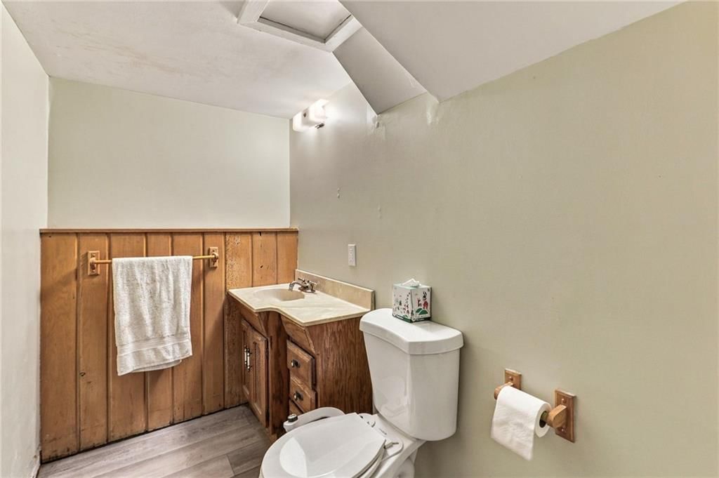 9924 Flora Avenue — photo 11