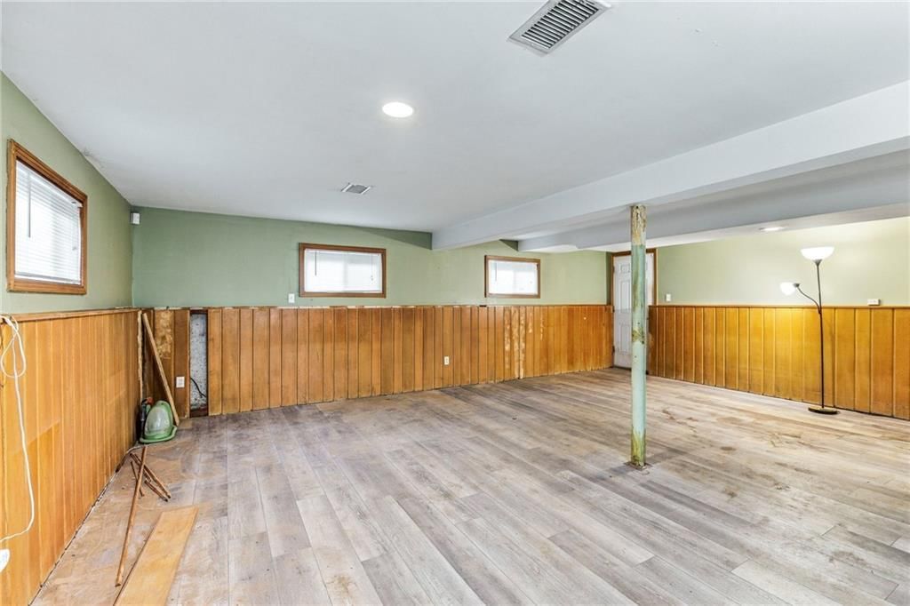 9924 Flora Avenue — photo 12