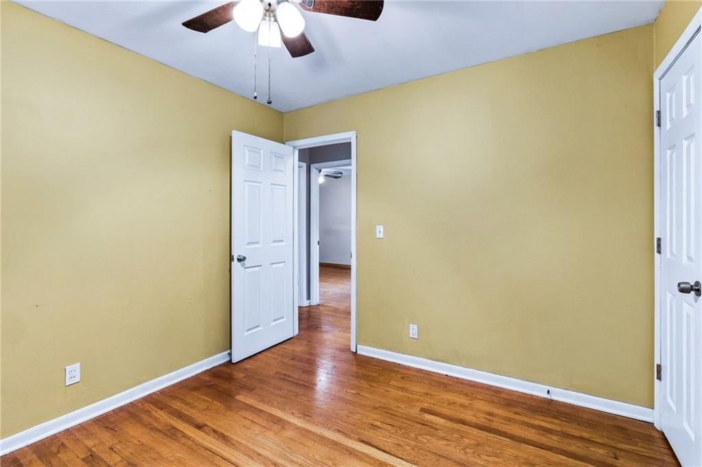 9924 Flora Avenue — photo 16