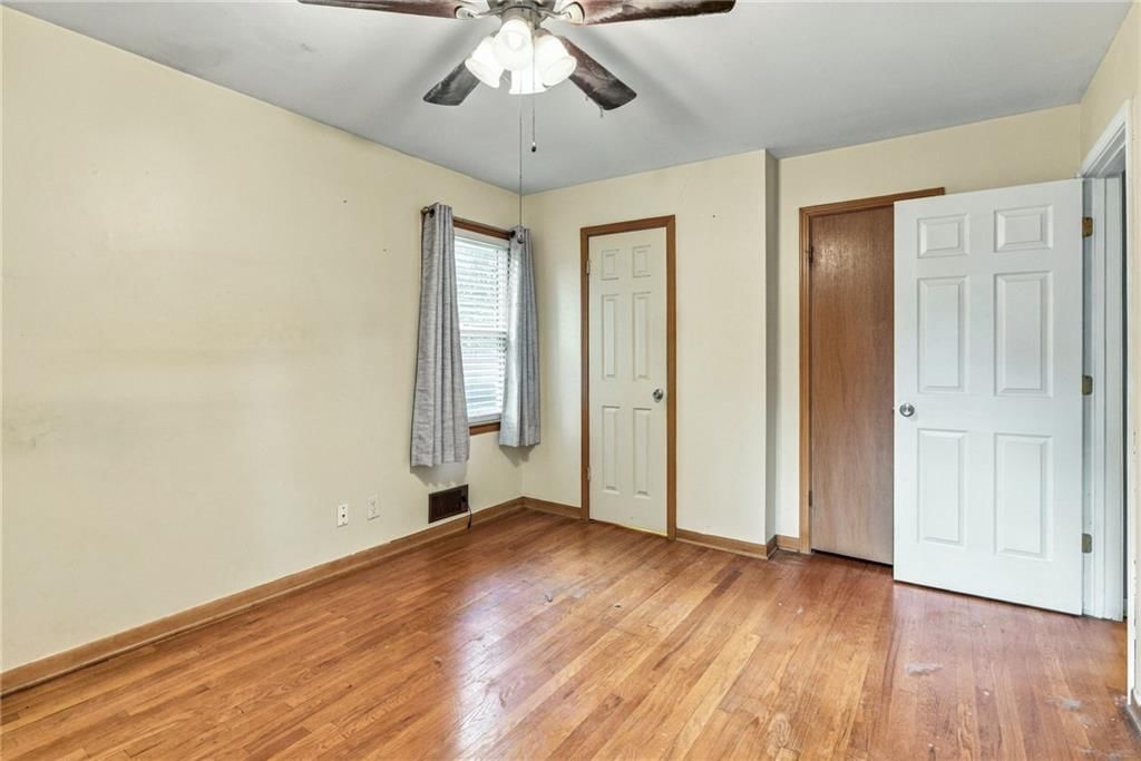 9924 Flora Avenue — photo 20