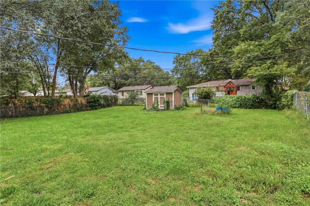 9924 Flora Avenue — photo 24