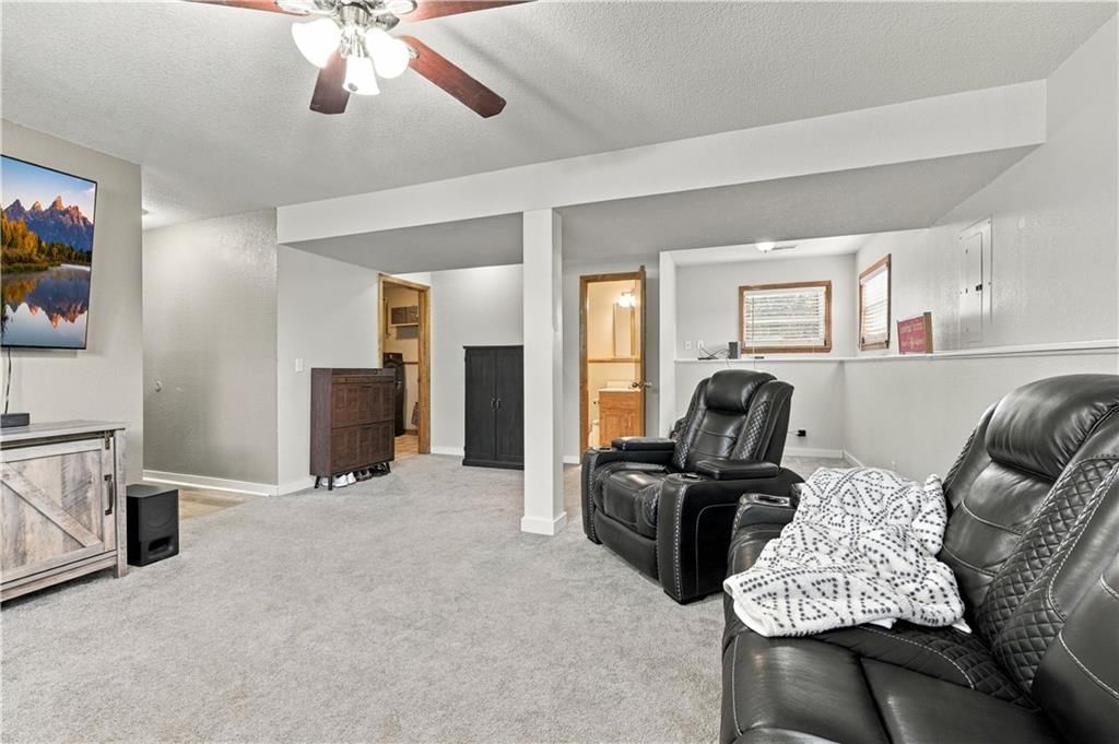 1007 Golden Avenue — photo 17
