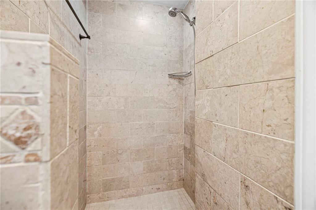 909 W 96th Terrace — photo 21