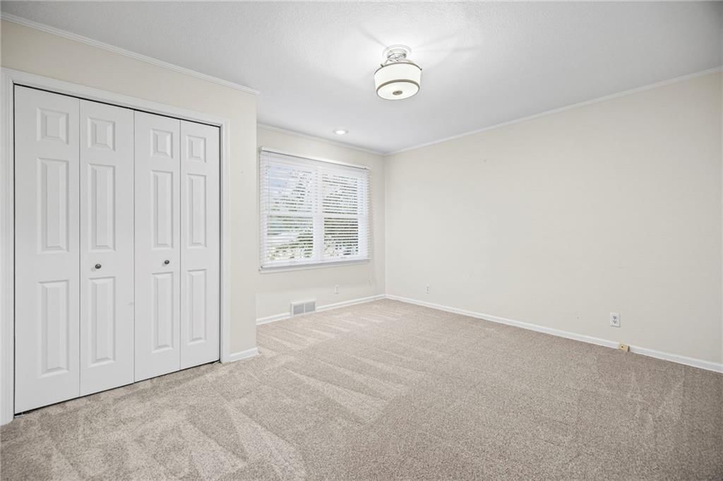 909 W 96th Terrace — photo 22