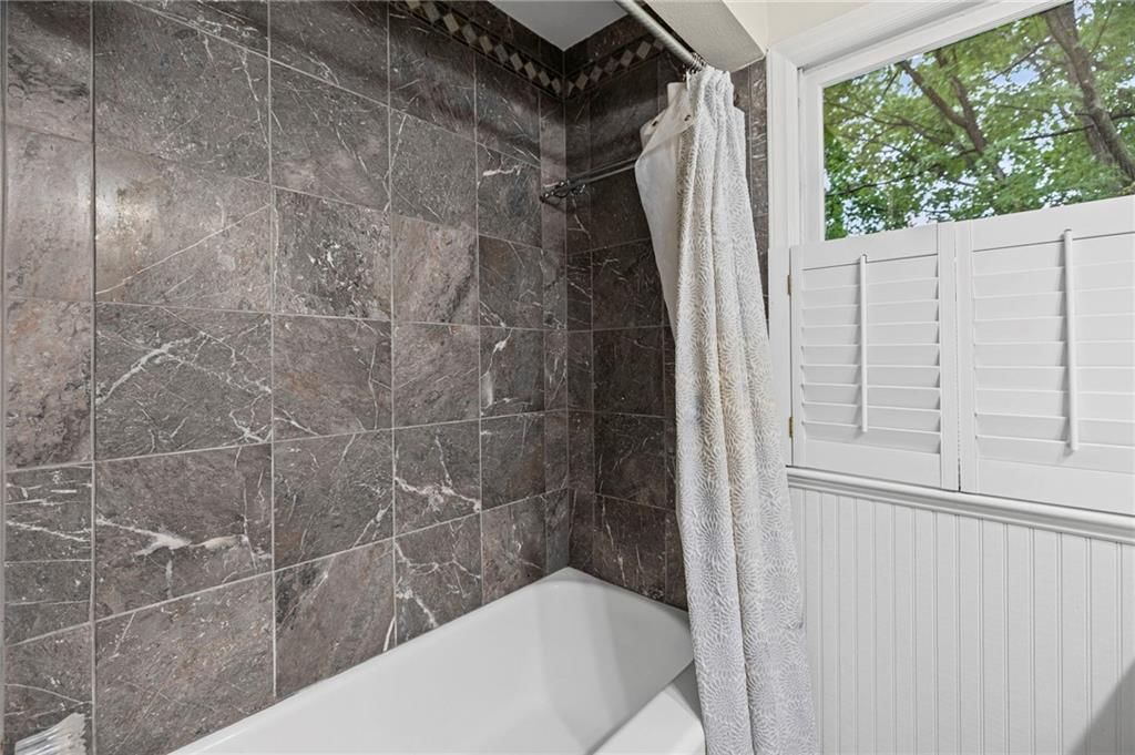 909 W 96th Terrace — photo 25