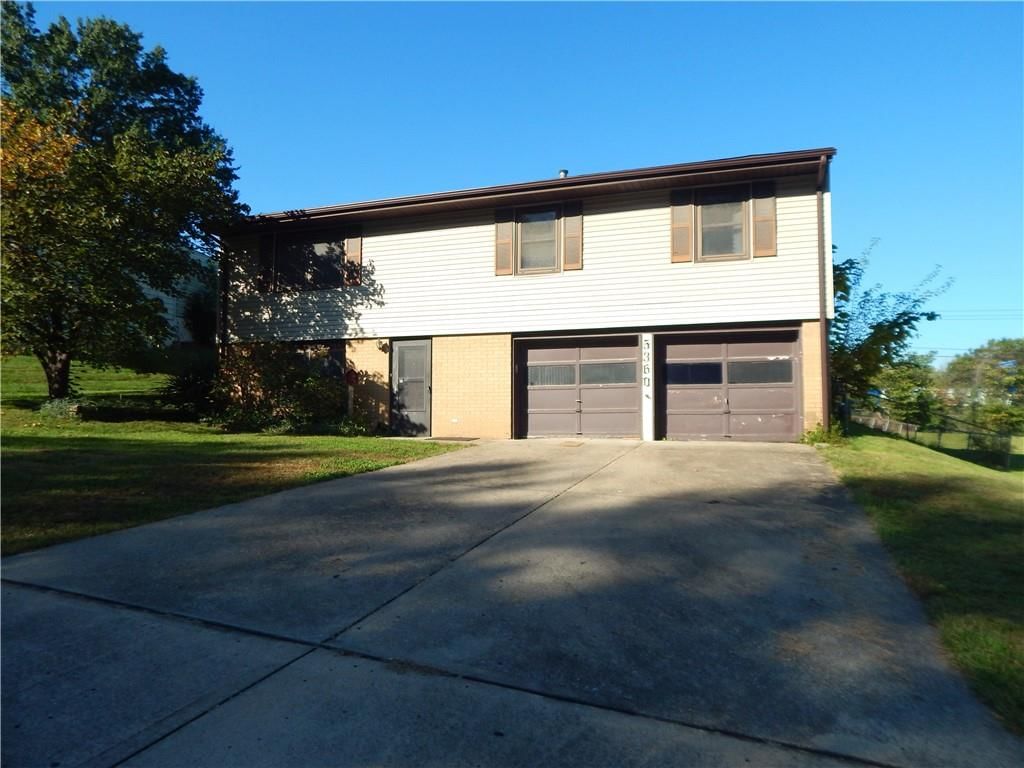 Photo 3 of 28 - 5360 N RICHMOND Avenue, Kansas City, MO 64119