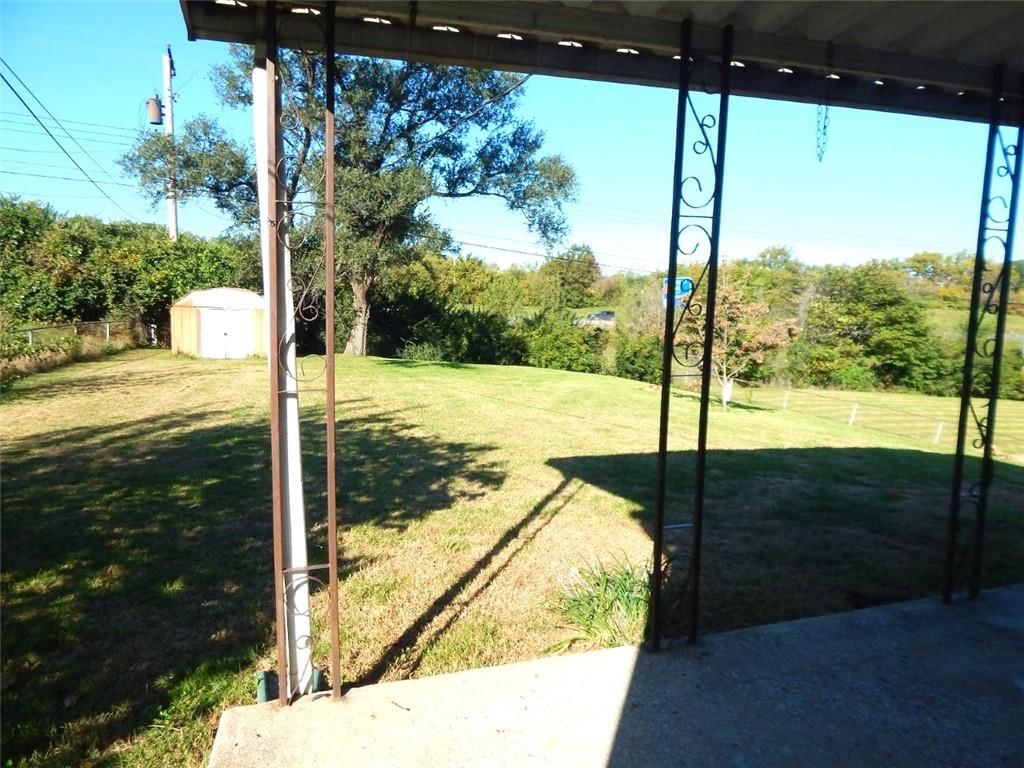 Photo 5 of 28 - 5360 N RICHMOND Avenue, Kansas City, MO 64119