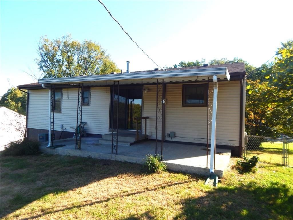 Photo 6 of 28 - 5360 N RICHMOND Avenue, Kansas City, MO 64119