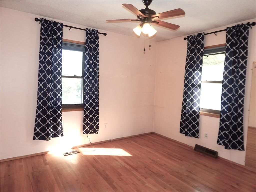 Photo 21 of 28 - 5360 N RICHMOND Avenue, Kansas City, MO 64119