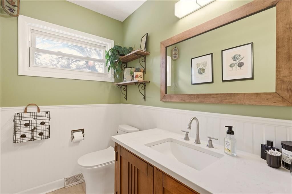 2112 N 75th Terrace — photo 20