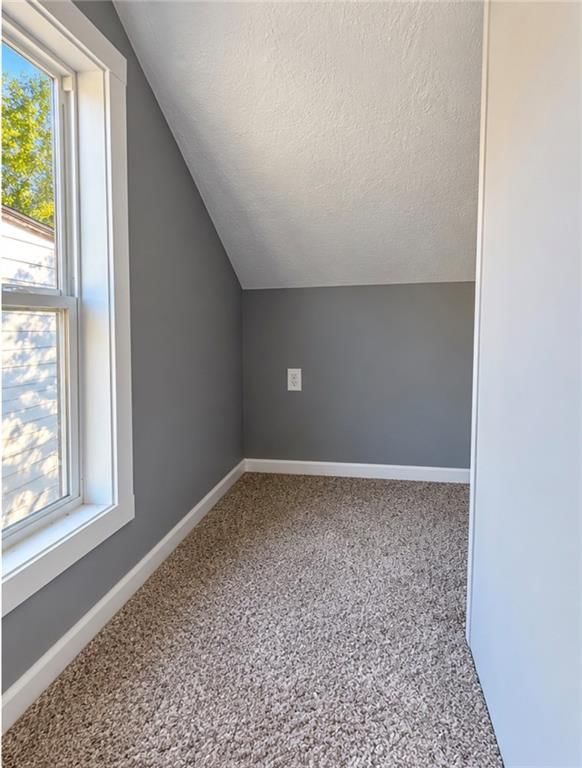 1143 E 65th Street — photo 28