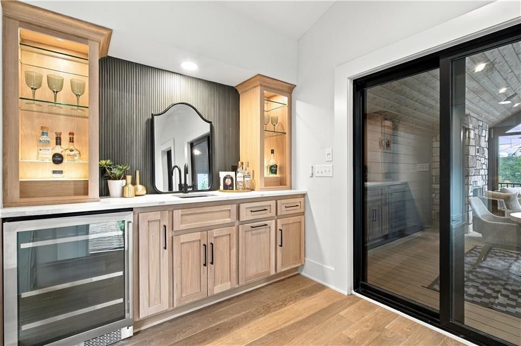 2135 Madison Avenue — photo 35