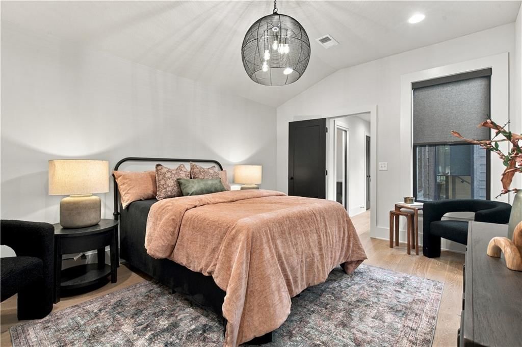 2135 Madison Avenue — photo 36