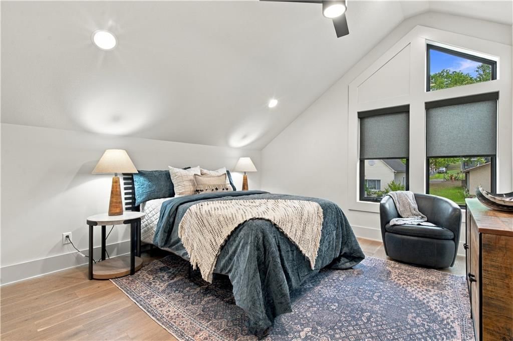 2135 Madison Avenue — photo 42