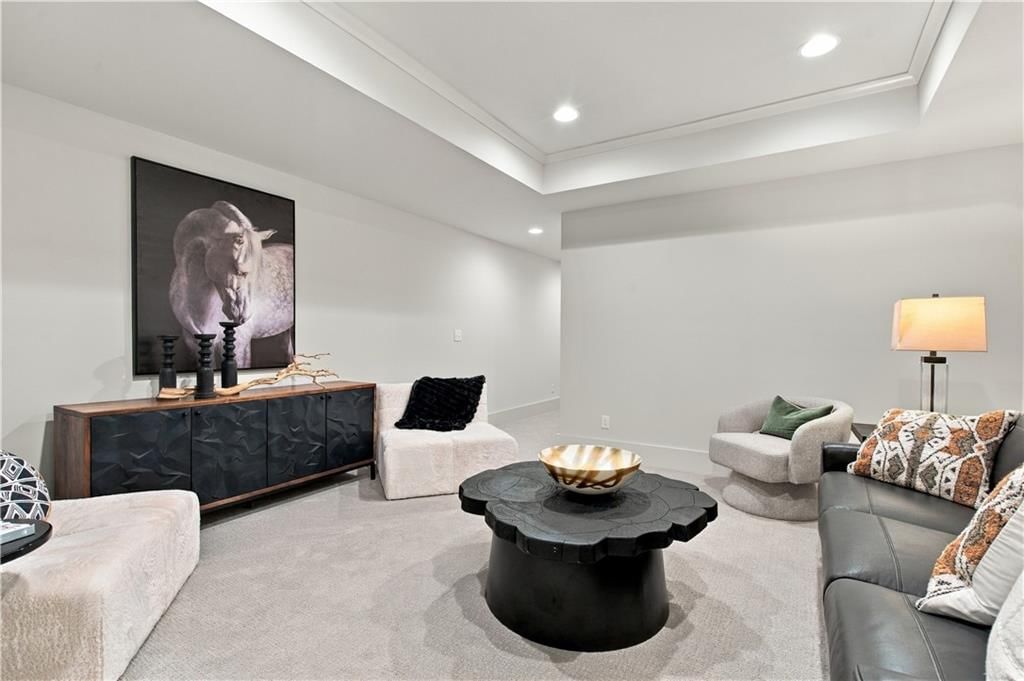 2135 Madison Avenue — photo 45