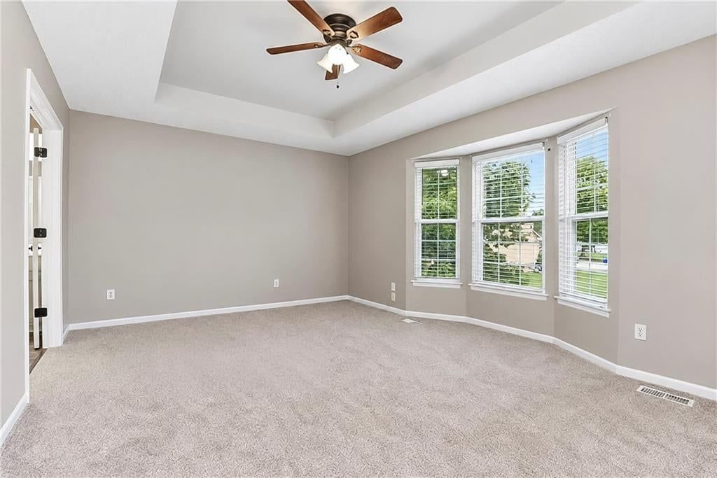 Photo 17 of 27 - 616 SE Battery Drive, Lee's Summit, MO 64063