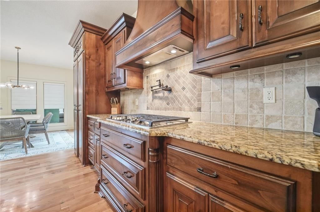 7808 N Chatham Avenue — photo 10