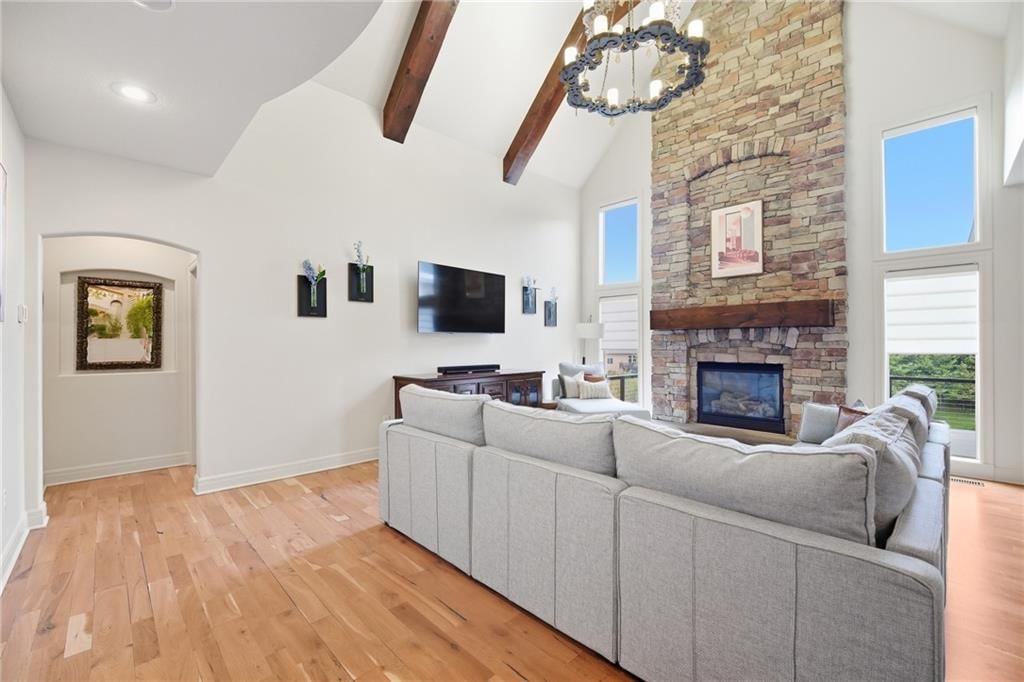 7808 N Chatham Avenue — photo 20