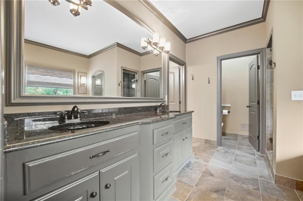 7808 N Chatham Avenue — photo 25