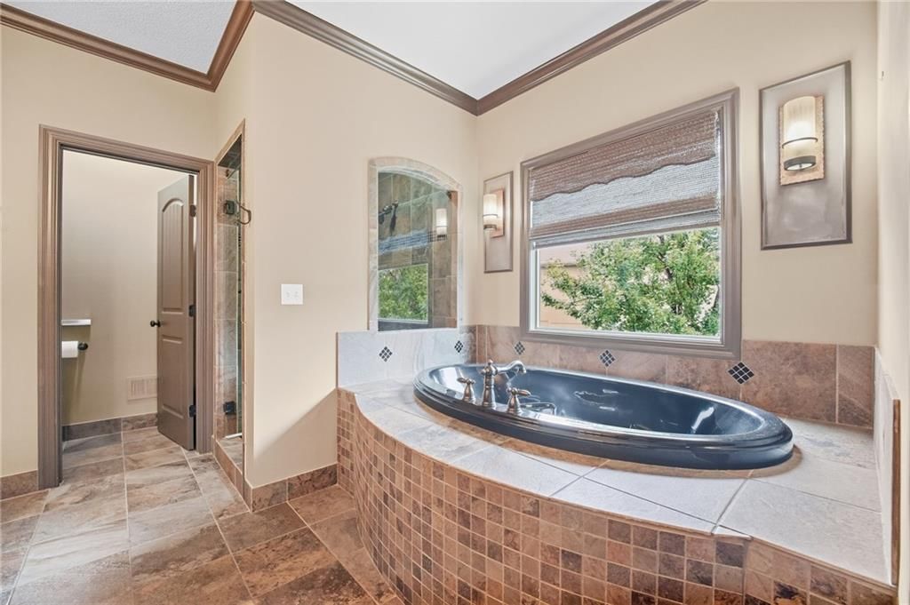 7808 N Chatham Avenue — photo 26