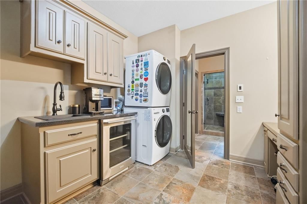 7808 N Chatham Avenue — photo 30