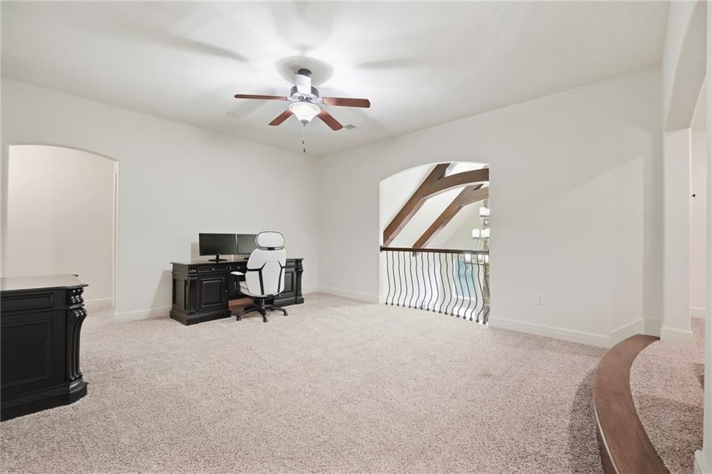 7808 N Chatham Avenue — photo 33