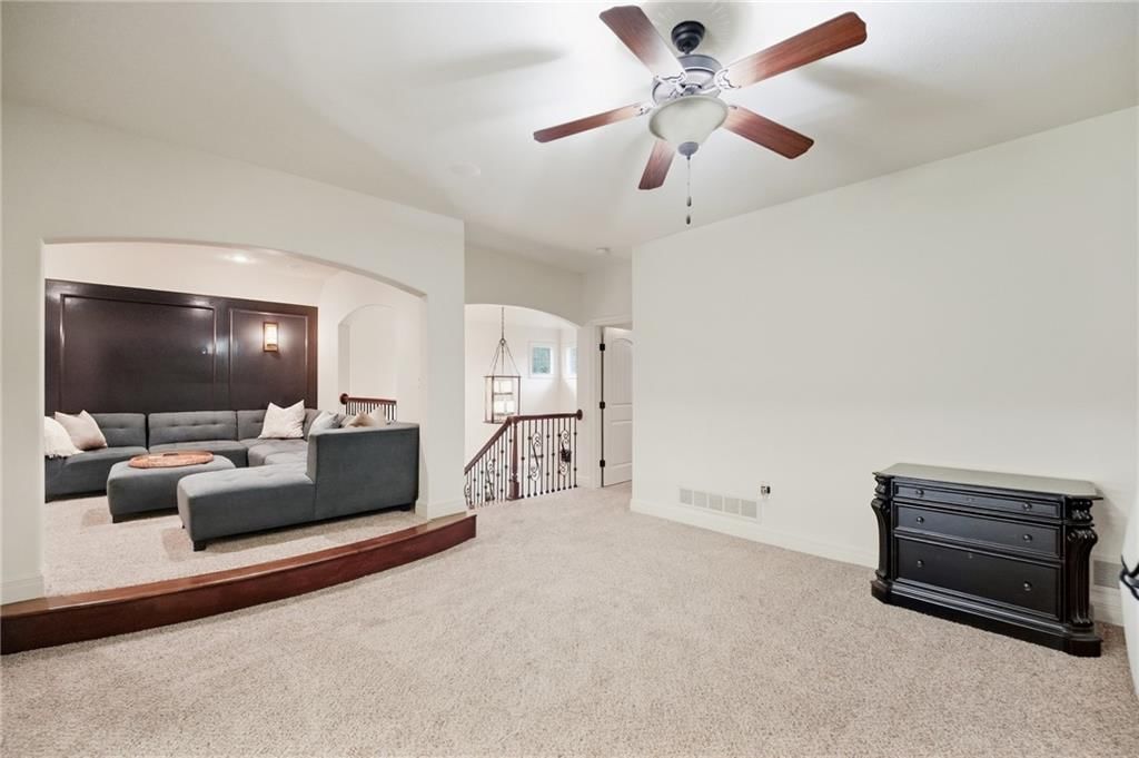 7808 N Chatham Avenue — photo 35