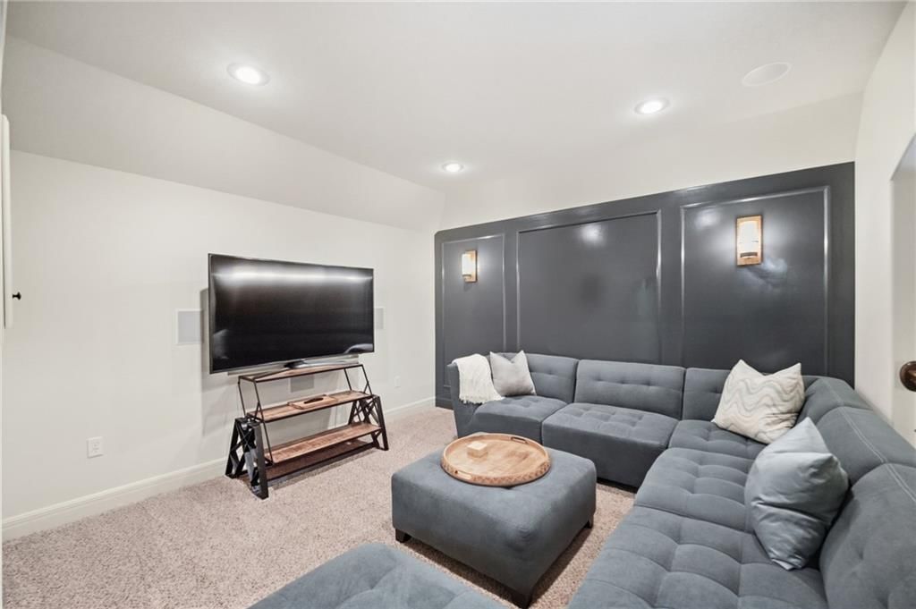 7808 N Chatham Avenue — photo 36