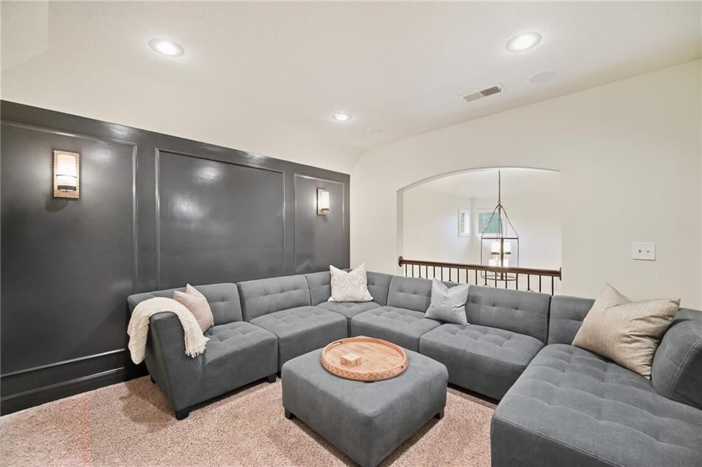 7808 N Chatham Avenue — photo 37
