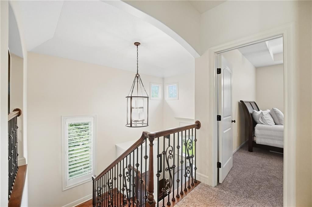 7808 N Chatham Avenue — photo 39