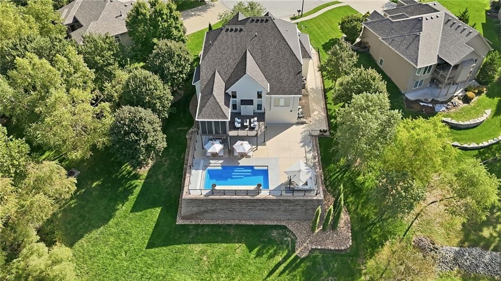 7808 N Chatham Avenue — photo 96