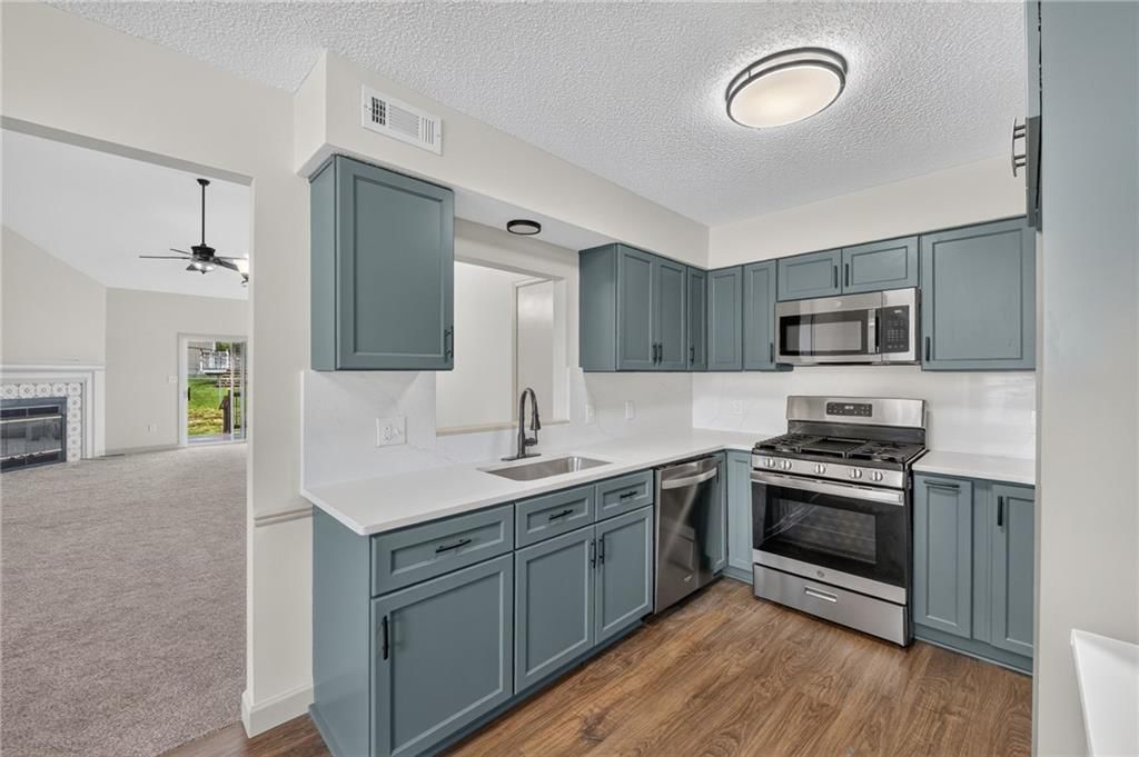 5226 Downey Avenue — photo 8
