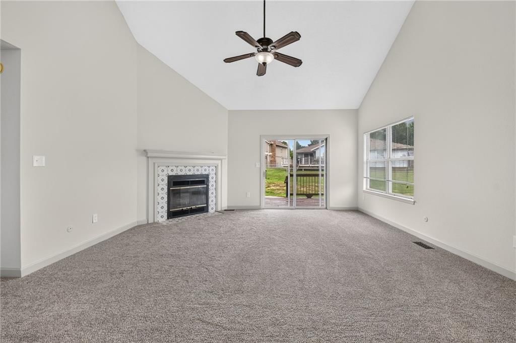 5226 Downey Avenue — photo 10