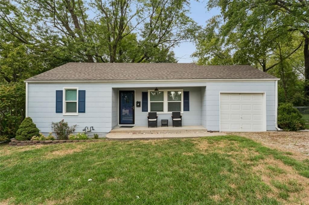2 Eavey Circle, Harrisonville, MO