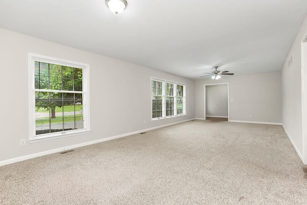 305 NW OBrien Road, Lee's Summit, MO: listing photo 3