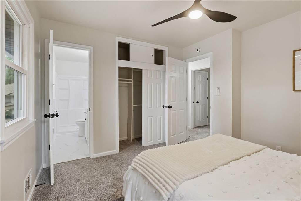 Photo 19 of 26 - 408 N Kirk Avenue, Independence, MO 64050