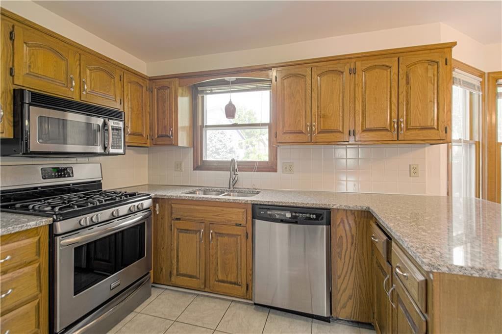 17512 W 113th Street — photo 17