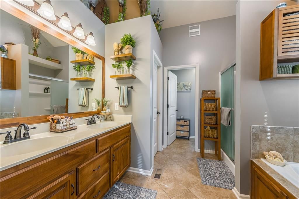 4004 Greywood Lane — photo 28
