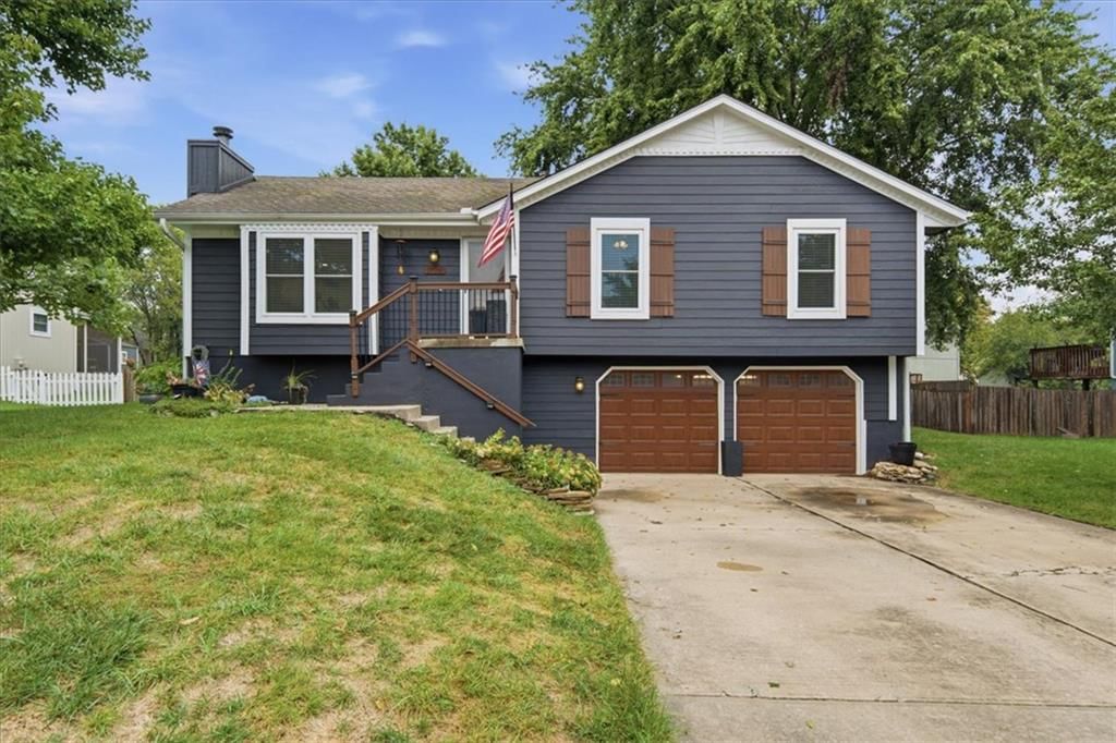 1708 Brent Lane, Greenwood, MO