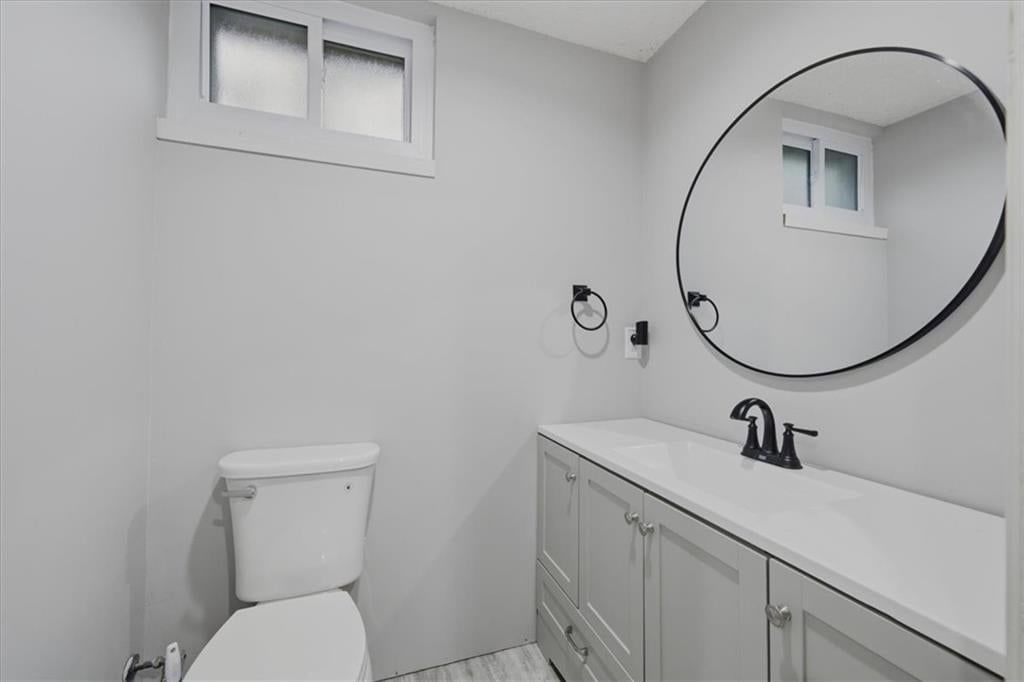 Photo 26 of 30 - 1708 Brent Lane, Greenwood, MO 64034